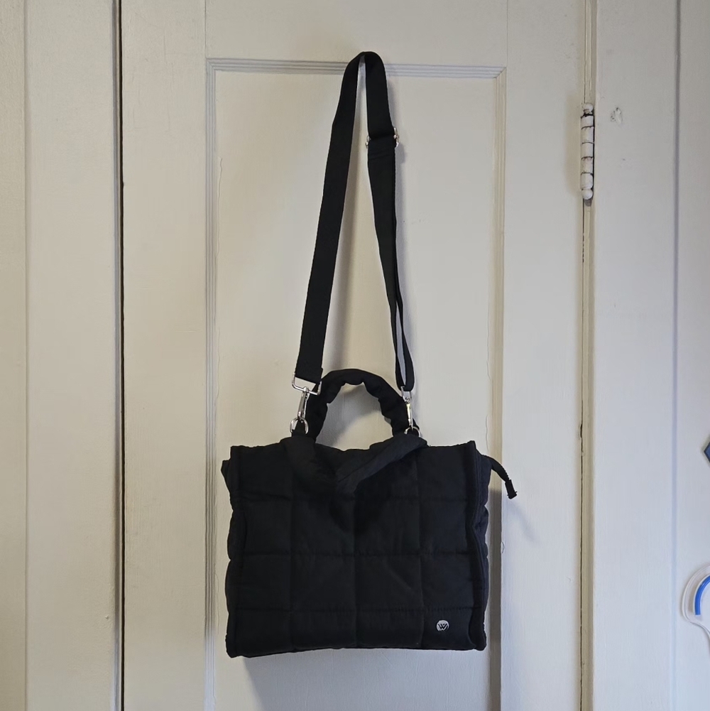 Elegant Black Quilted Shoulder Bag